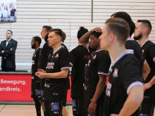 Knights v. White Wings Hanau 87:73