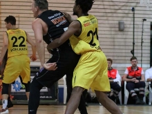 Knights v. White Wings Hanau 87:73