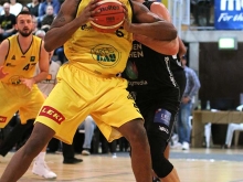 Knights v. White Wings Hanau 87:73