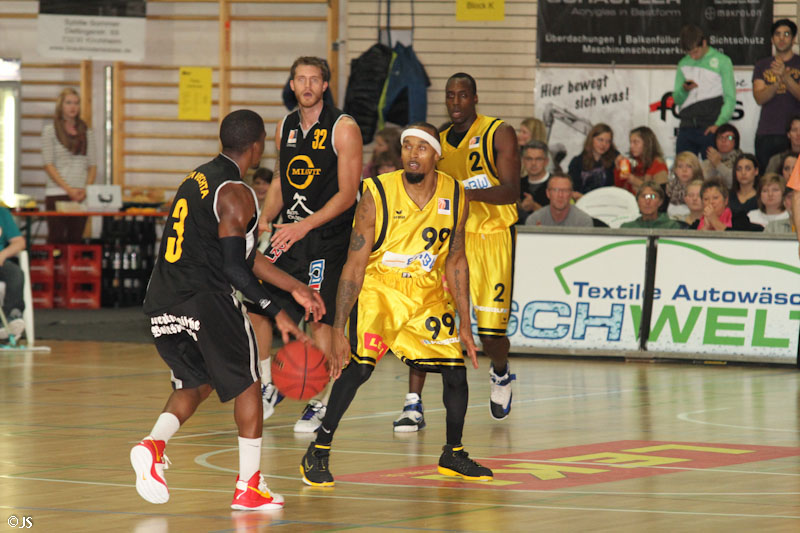 Knights v Vechta 95 zu 106_102