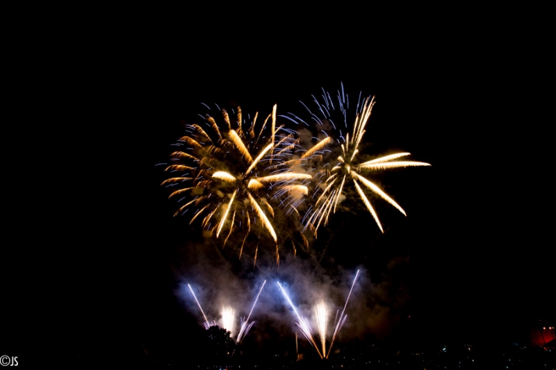 Flammenede Sterne Tschechische Feuerwerk_132