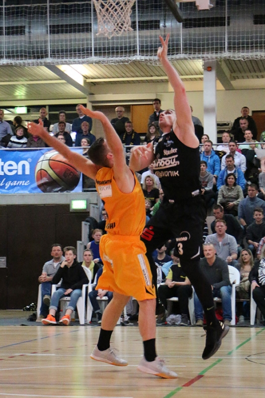 Knights vs. Essen 92:93