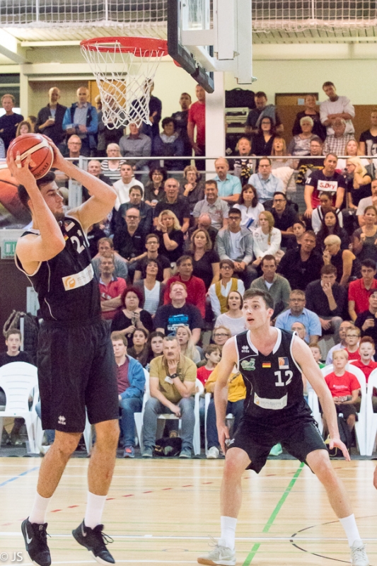 Kirchheim Knights vs Trier 72:87_61