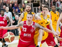 Knights vs Leverkusen 76 zu 66 (JS)