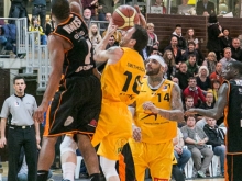 Knight v Chemnitz 87 zu 83