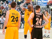 Knight v Chemnitz 87 zu 83