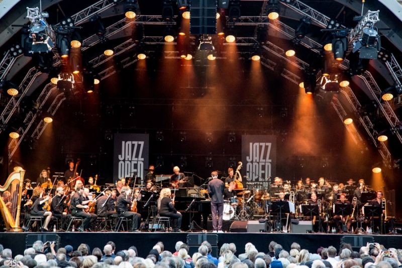 Dianne Reeves und Gregory Porter and the Metropol Orchestrea