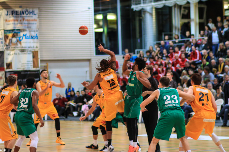 Knights gegen Trier 82:92_5