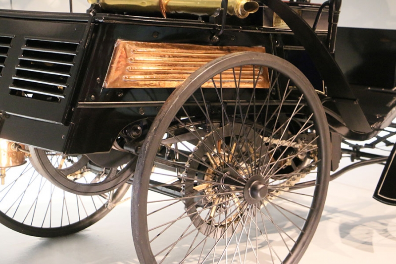 Mercedes Benz Museum_32