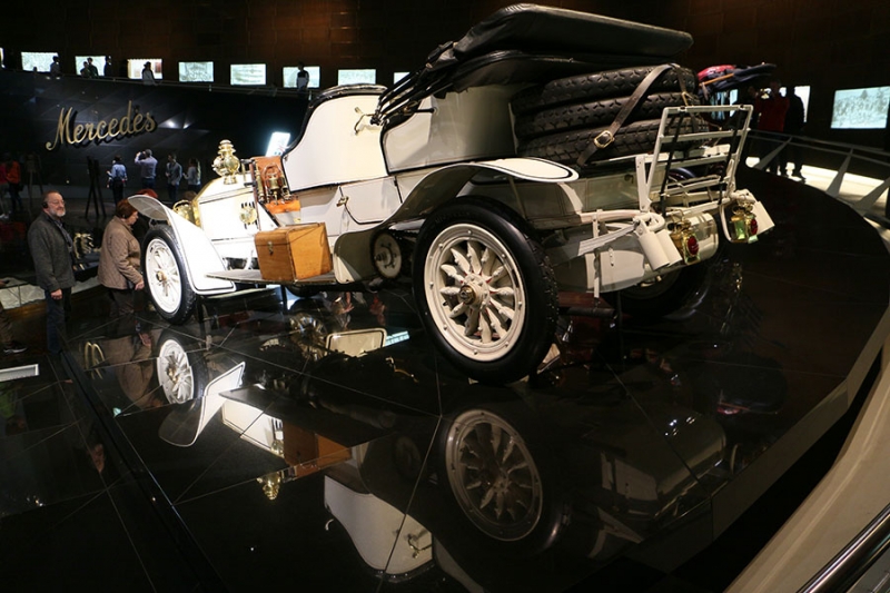 Mercedes Benz Museum_34