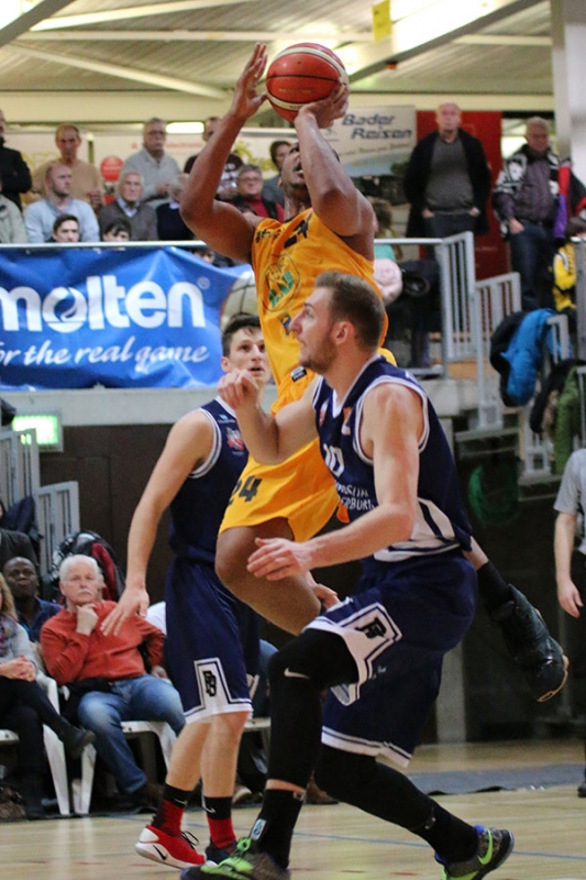 Knights vs. Paderborn 93:90