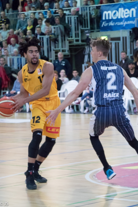 Knights v. Heidelberg 77 zu 66