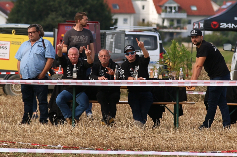 Monkey Cross in Jesingen