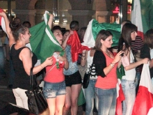 ITALIA - Irland 2:0 Cafee Adoro und Corso (JS)