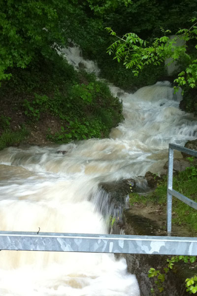 Hochwasser Überschwemmungen in Kirchheim Teck und Lenningen._2