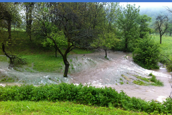 Hochwasser Überschwemmungen in Kirchheim Teck und Lenningen._4