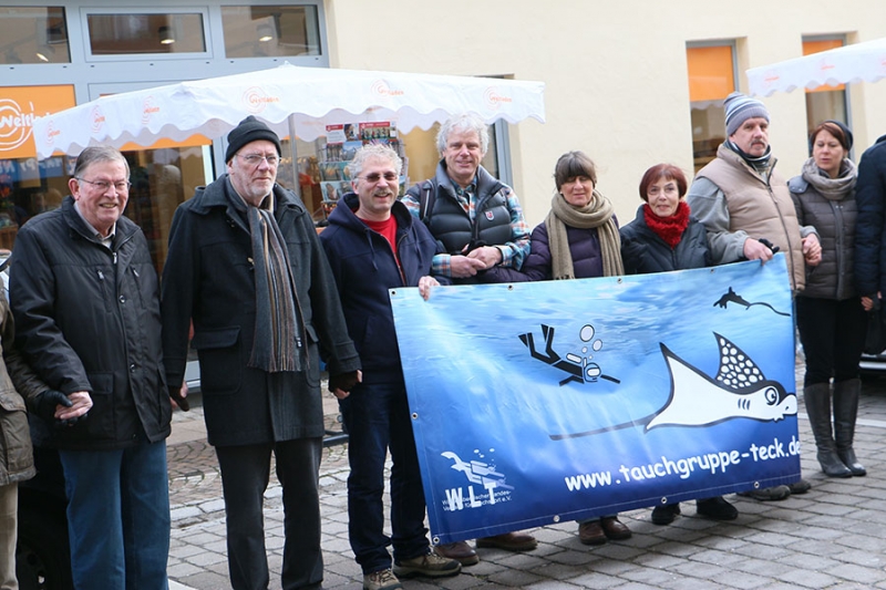 Menschenkette in Kirchheim Teck