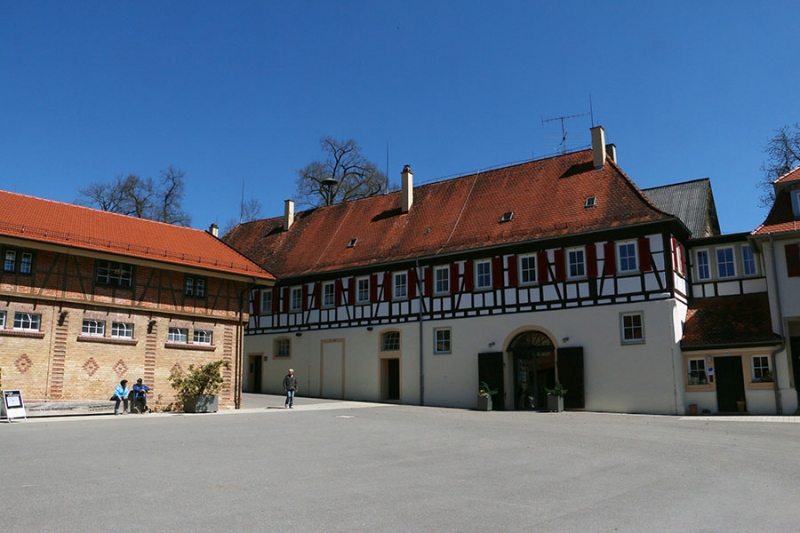 Haupt- und Landgestüt Marbach