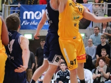 Knights vs. Paderborn 93:90