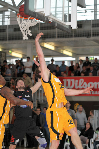 Knights  v Essen 98 zu 88_15