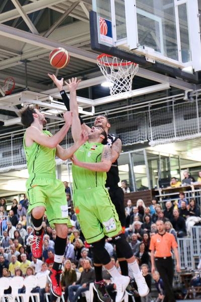 Knights vs. Ehingen 98 zu 74