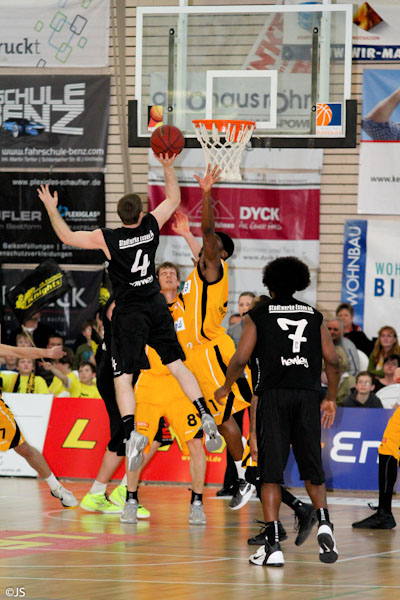 Knights  v Essen 98 zu 88_60