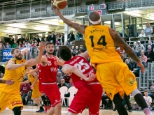 Knights vs Leverkusen 76 zu 66 (JS)