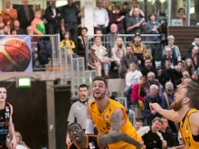 Knight v Chemnitz 87 zu 83