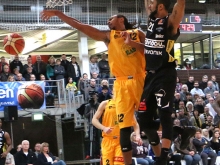 Knights vs. Essen 68:61