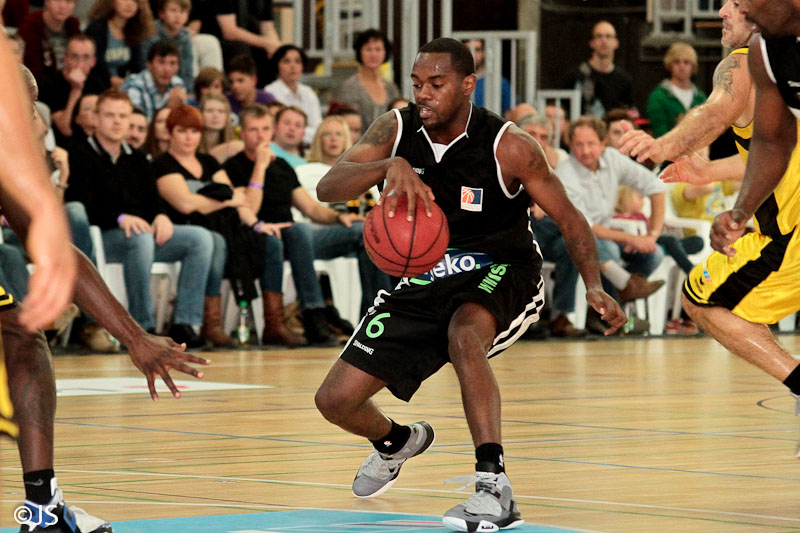 Knights v Nuernberg 95 zu 94_63