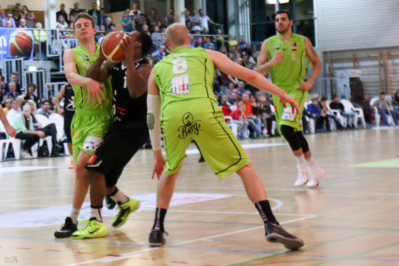 Knights vs. Ehingen 98 zu 74