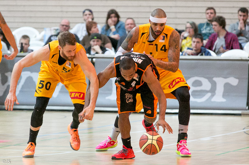 Knight v Chemnitz 87 zu 83