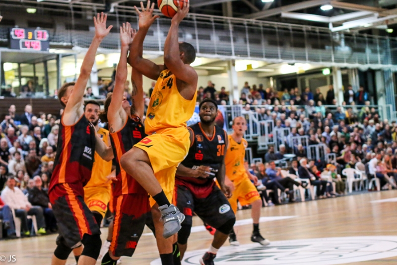 Kirchheim Knights vs Niners Chemnitz 68:65_93