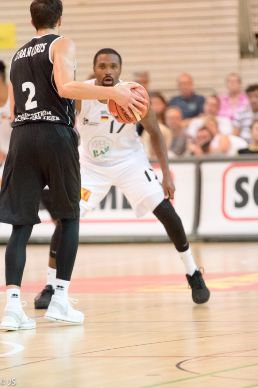 Kirchheim Knights vs Trier 72:87_114