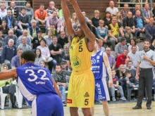 Knights v Schalke 81:76_73