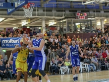 Knights v Schalke 81:76_109