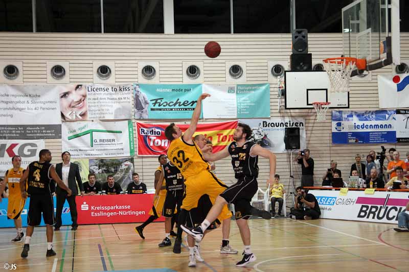 Knights v MBC 88 zu 82 _66