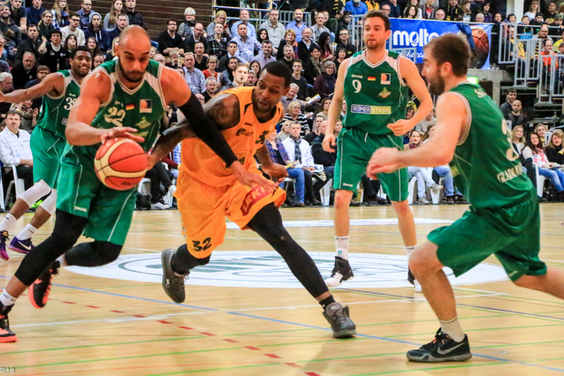 Knights gegen Trier 82:92