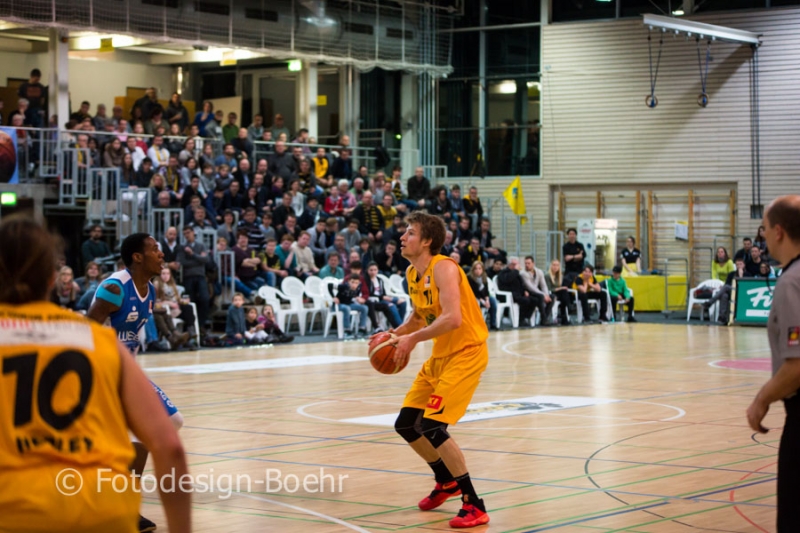 VfL Kirchheim Knights vs.Dresden Titans 88:70