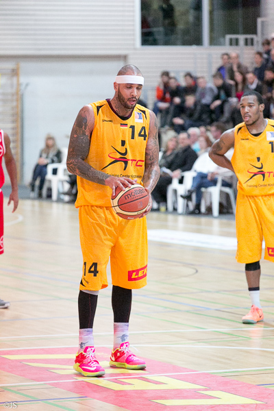 Knights vs Leverkusen 76 zu 66 (JS)