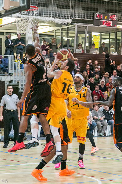 Knight v Chemnitz 87 zu 83