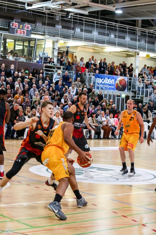 Kirchheim Knights vs Niners Chemnitz 68:65_82