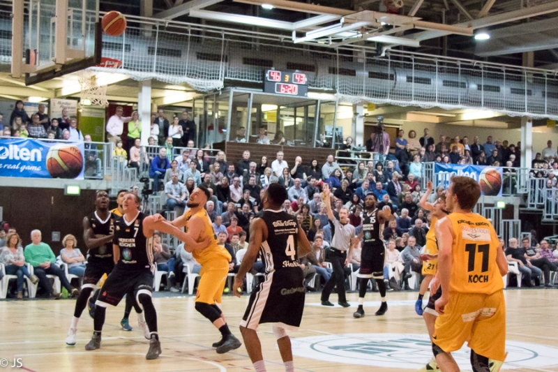 Knights vs. Hanau 88 zu 72