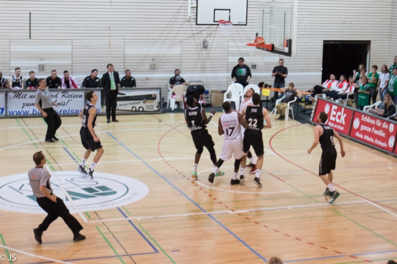 Kirchheim Knights vs Trier 72:87_137