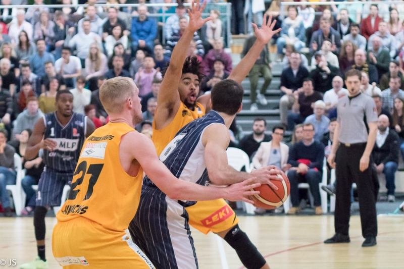 Knights v. Heidelberg 77 zu 66