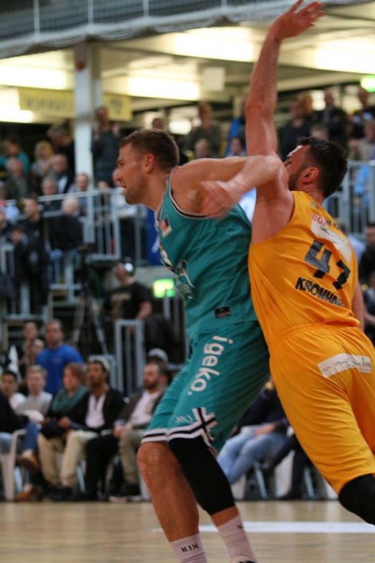 Knights vs. Nürnberg 74:66_47