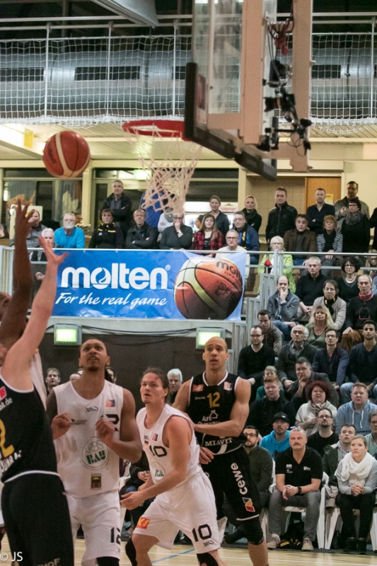 Kirchheim Knights vs. Vechta 79:80_76