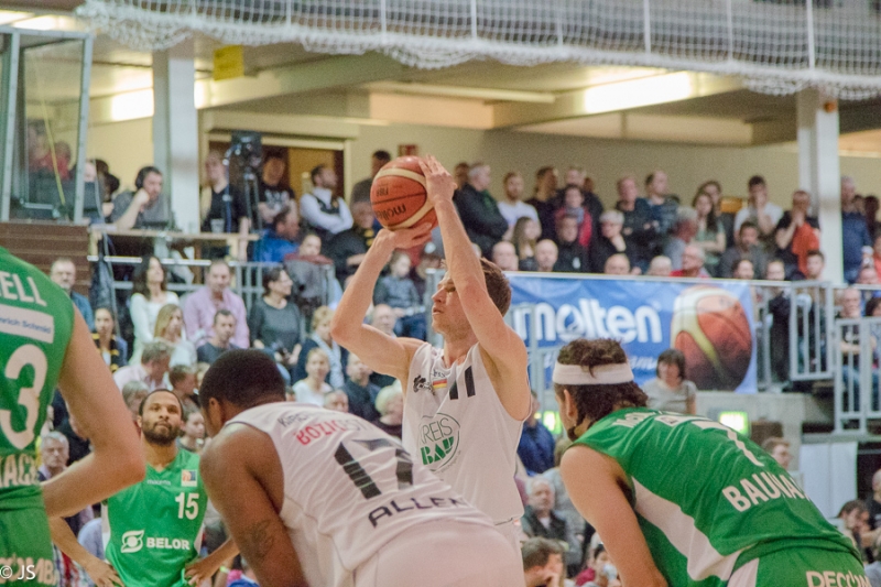 Knights v Braunach Young Pikes 83 zu 75