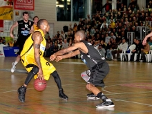 Knights v Essen 105 zu 86_21