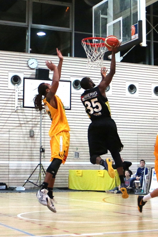 Knights vs. Essen 68:61